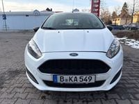 Gebraucht Ford Fiesta Trend 60 PS (44 kW) 2016 Weiß Kleinwagen