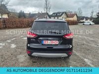 Gebraucht Ford Kuga Titanium 179 PS (131 kW) 2015 Schwarz SUV