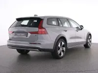 Gebraucht Volvo V60 CC Plus 196 PS (144 kW) 2023 Grau Kombi