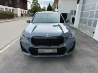 Gebraucht BMW X1 M Sport 163 PS (119 kW) 2024 Storm bay SUV