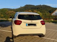 Gebraucht Mercedes A200 136 PS (100 kW) 2018 Weiß Limousine