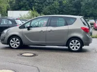 Gebraucht Opel Meriva Design Edition 140 PS (102 kW) 2012 Braun Van / Kleinbus