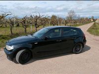 Gebraucht BMW 118 122 PS (89 kW) 2006 Schwarz Kleinwagen