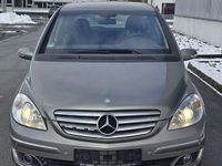 Gebraucht Mercedes B200 140 PS (102 kW) 2005 Grau Van / Kleinbus