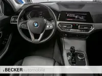 Używany BMW 320 Advantage 184 KM (135 kW) 2021 Szary Kombi