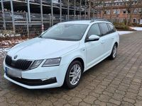 Gebraucht Skoda Octavia Clever 116 PS (85 kW) 2018 Weiß Kombi