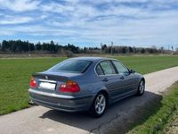 Gebraucht BMW 323 Sport Line 170 PS (125 kW) 1999 Blau Limousine