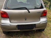 Gebraucht Toyota Yaris 65 PS (47 kW) 2003 Grau Limousine