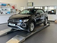 Gebraucht VW T-Roc Cabriolet Move 150 PS (110 kW) 2023 Deep black perleffekt Cabrio