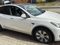 Used Tesla Model Y Long Range AWD 274 kW (373 HP) 2022 White SUV