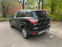 Używany Ford Kuga Cool & Connect 120 KM (88 kW) 2017 Czarny SUV