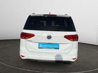 Gebraucht VW Touran Highline 150 PS (110 kW) 2020 Pure white Van / Kleinbus