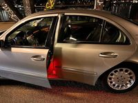 Gebraucht Mercedes E220 Elegance 150 PS (110 kW) 2005 Limousine