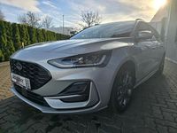 Neu Ford Focus ST-Line 155 PS (114 kW) 2025 Silber Limousine