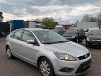 Używany Ford Focus 101 KM (74 kW) 2009 Srebrny Sedan/Limuzyna