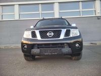 Gebraucht Nissan Navara 190 PS (139 kW) 2011 Black (m) Pickup