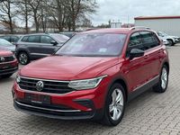 Gebraucht VW Tiguan Active 150 PS (110 kW) 2022 Rot SUV