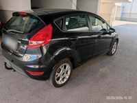 Gebraucht Ford Fiesta Trend 97 PS (71 kW) 2012 Schwarz Kleinwagen