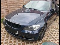 Gebraucht BMW 330 231 PS (169 kW) 2006 Blau Kombi