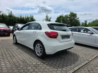 Gebraucht Mercedes A200 136 PS (100 kW) 2017 Weiß Kleinwagen