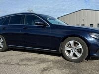 Gebraucht Mercedes E220 Avantgarde 194 PS (142 kW) 2017 Blau Kombi