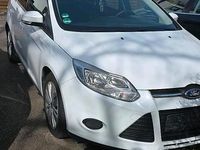 Gebraucht Ford Focus 116 PS (85 kW) 2014 Weiß Kombi