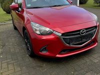 Gebraucht Mazda 2 Center-Line 75 PS (55 kW) 2015 Rot Limousine