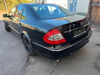 Gebraucht Mercedes E280 Avantgarde 231 PS (169 kW) 2007 Andere farben Limousine