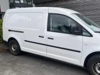 Second-hand VW Caddy 102 CP (75 kW) 2013 Alb Monovolum