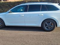 Gebraucht Skoda Superb 190 PS (139 kW) 2015 Weiß Limousine