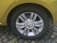 Gebraucht VW up! high up! 75 PS (55 kW) 2017 Gelb Kleinwagen