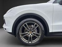 Gebraucht Porsche Cayenne 360 PS (264 kW) 2018 Weiss (metallic) SUV