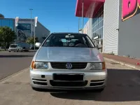 Gebraucht VW Polo 60 PS (44 kW) 1999 Silber Kleinwagen