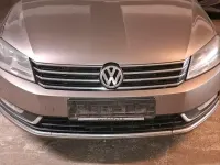 Gebraucht VW Passat 140 PS (102 kW) 2011 Gold Kombi