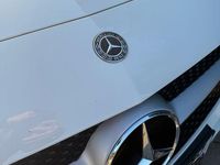 Gebraucht Mercedes A200 136 PS (100 kW) 2018 Weiß Limousine