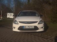 Gebraucht Hyundai i30 109 PS (80 kW) 2012 Weiß Limousine