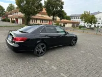 Gebraucht Mercedes E200 136 PS (100 kW) 2015 Schwarz Limousine