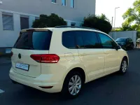 Gebraucht VW Touran 150 PS (110 kW) 2025 Beige Van / Kleinbus