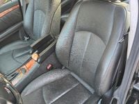 Second-hand Mercedes E320 224 CP (164 kW) 2005 Negru Berlinǎ