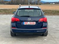 gebraucht Opel Astra Sports Tourer Edition-Ahk-Pdc-Navi-Euro6