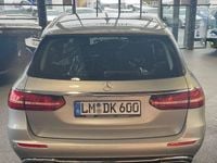 Gebraucht Mercedes E220 194 PS (142 kW) 2021 Silber Limousine