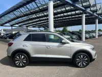 Gebraucht VW T-Roc Move 150 PS (110 kW) 2024 Silber SUV