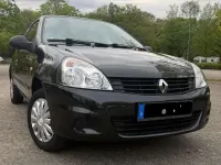 Używany Renault Clio II Campus 58 KM (42 kW) 2011 Czarny Sedan/Limuzyna