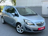 Gebraucht Opel Meriva Innovation 101 PS (74 kW) 2011 Silbersee/perl silber (m2) Van / Kleinbus