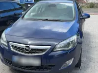 Gebraucht Opel Astra 87 PS (63 kW) 2011 Blau Limousine
