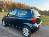 Gebraucht Toyota Yaris 65 PS (47 kW) 2005 Blau Kleinwagen