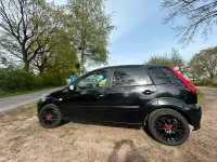 Gebraucht Ford Fiesta 80 PS (58 kW) 2008 Schwarz Kleinwagen