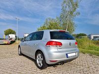 Gebraucht VW Golf VI Team 140 PS (102 kW) 2010 Grau Kleinwagen