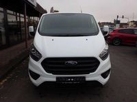 Używany Ford Transit Custom Trend 105 KM (77 kW) 2023 Biały Minivan