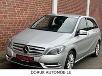 Gebraucht Mercedes B180 122 PS (89 kW) 2012 Silber Van / Kleinbus